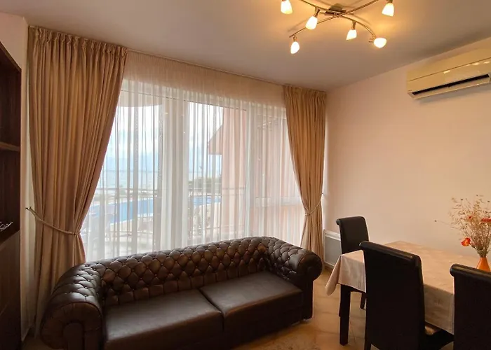 Bellevue Beachfront Paradise ラヴダ