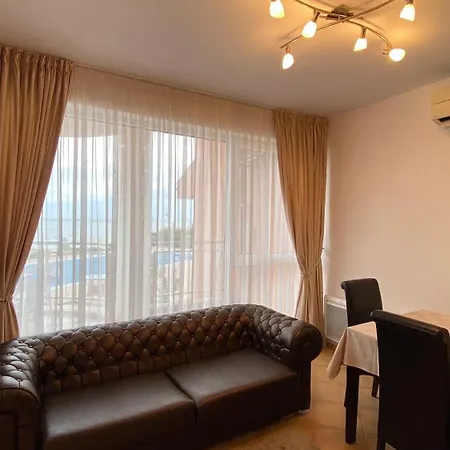 Bellevue Beachfront Paradise Rawda