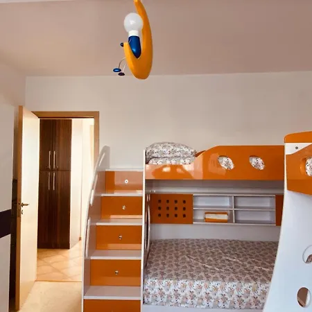 Bellevue Beachfront Paradise *