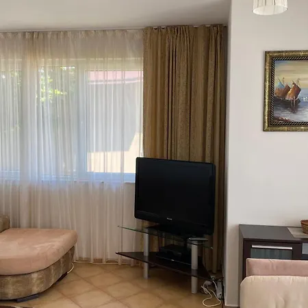 Bellevue Beachfront Paradise Appartement *