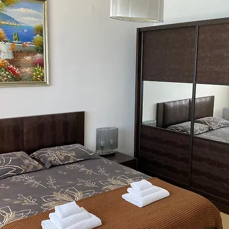Bellevue Beachfront Paradise * Rawda