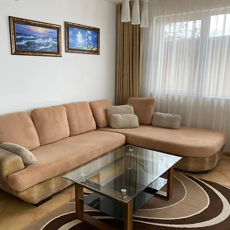 Bellevue Beachfront Paradise * Rawda